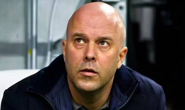 斯洛特昏招!死保这两位 “灾难球员”，再不改就该下课！