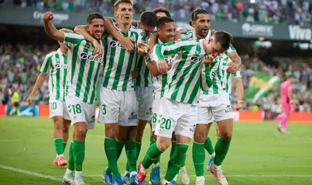 西甲焦点战前瞻：贝蒂斯主场迎战皇家社会，胜负天平倾向何方？