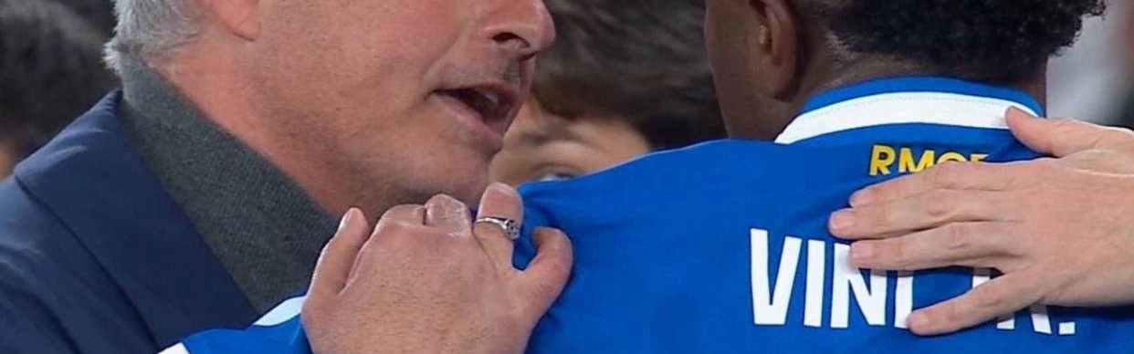 穆里尼奥引发热议！不偏袒弟子巧妙转移焦点，呼吁下一场全力以赴