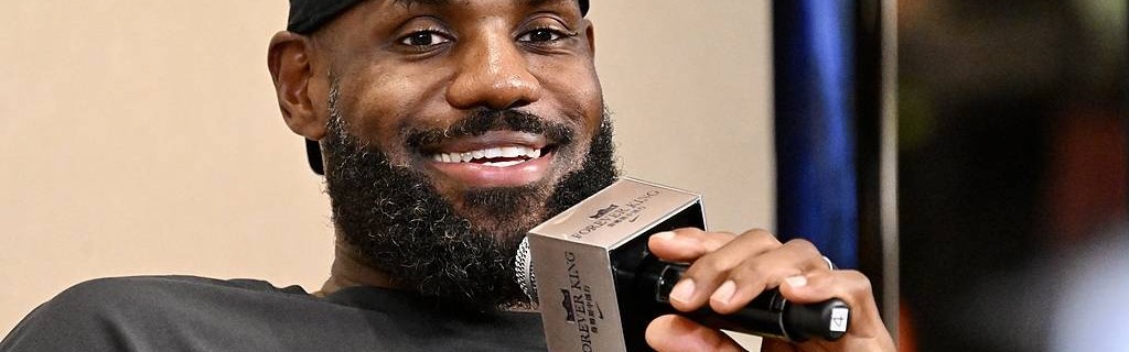 《人民日报》8日刊发詹姆斯文章：篮球是连接彼此的桥梁