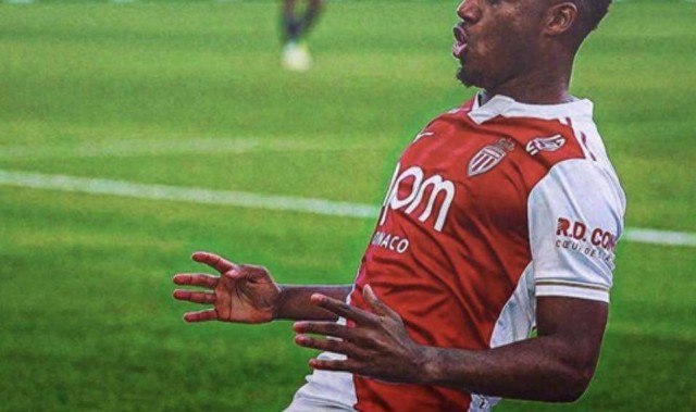 3场进4球！梅西接班人状态爆棚，巴萨废柴在法甲重生！