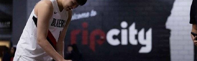 杨瀚森：新赛季珍惜上场时间 跟随大哥们脚步