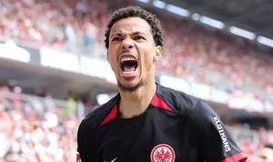 德媒：曼联正与法兰克福进行谈判，以争取签下价值1亿欧元的前锋