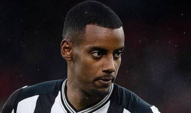 纽卡斯尔VS利物浦前瞻：喜鹊获胜将放伊萨克离队，红军再造新标王