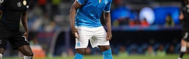 意甲：那不勒斯vs佛罗伦萨，谁能重返胜轨？