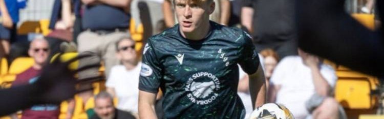 官方：圣约翰斯通宣布16岁小将卡伦-哈米尔转会加盟阿森纳