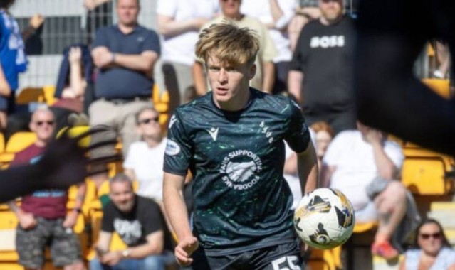 官方：圣约翰斯通宣布16岁小将卡伦-哈米尔转会加盟阿森纳