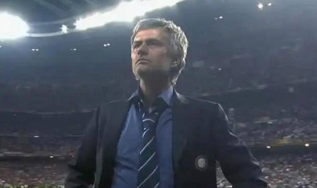 荣耀归来：15年前狂人穆里尼奥如何引领国际米兰实现不可能的奇迹