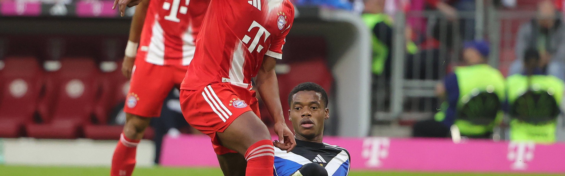 （体育）足球——德甲：拜仁胜汉堡