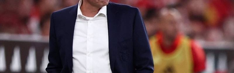 回来了！熟悉的穆里尼奥，送出2分后痛斥裁判，两个亚军都要下课