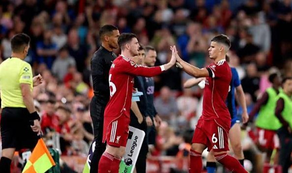 功勋球员自曝夏窗惊魂！利物浦副队险遭清洗，更衣室暗藏危机