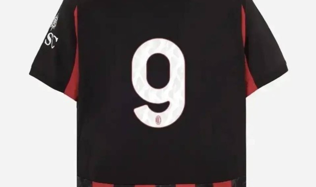 意甲媒体透露：切尔西球员杰克逊加盟米兰的可能性正在增加，两家俱乐部的关系已缓和