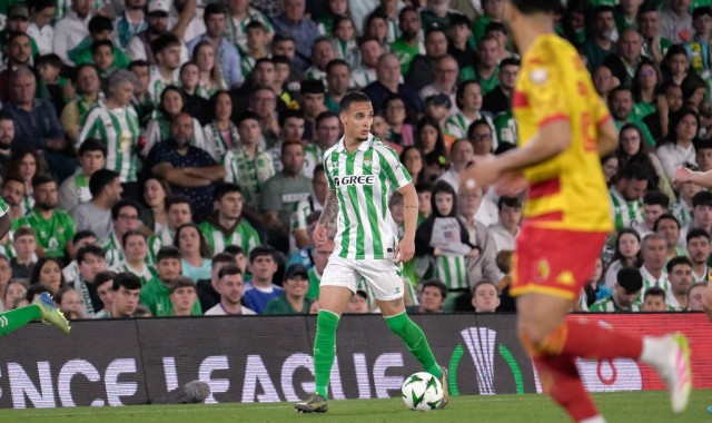 西甲豪门询价曼联弃将，贝蒂斯希望留下状态火热的巴西边锋