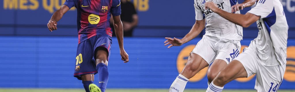 巴萨三球大胜登顶！弗里克首秀惊艳，西甲争冠格局初显