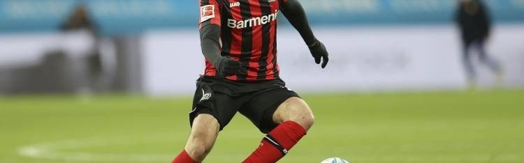 德天空：希克收到多份来自英超和意甲的问询，滕哈赫希望球员留队