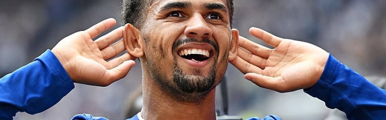 4球1助攻！25岁非洲天才边锋闪耀英超，三大豪门疯狂争夺中