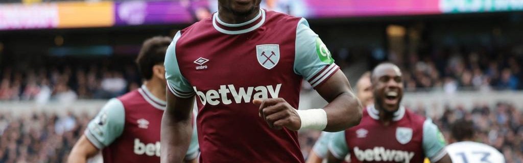 西汉姆联边锋库杜斯将加盟托特纳姆热刺
        
    西汉姆联边锋库杜斯将加盟托特纳姆热刺