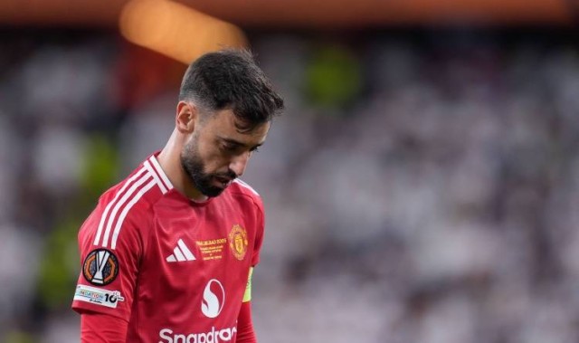 曼联亏大了！损失1亿英镑，新一轮裁员超200人，B费+加纳乔能走吗