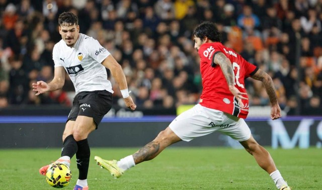 26岁皇马旧将挺身而出，瓦伦西亚主场顽强逼平马略卡，成功避免西甲两连败