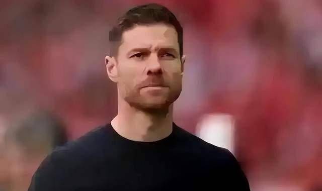 巴勃罗希望埃基蒂克考虑西甲，伯纳乌高层对阿隆索的标准太苛刻