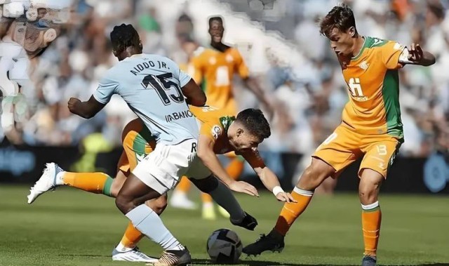 西甲巅峰对决：贝蒂斯主场阻击巴萨 传控内战VS欧冠资格冲刺