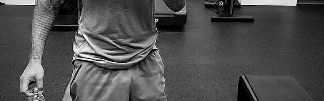 暗自努力桑乔晒健身房打卡自拍，被切尔西“退货”后下家未定