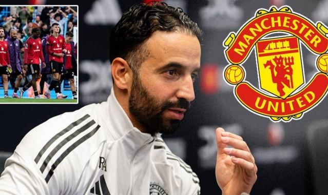 曼联103亿欧元转会失误！两大弃将荣获大奖，管理层成为笑柄