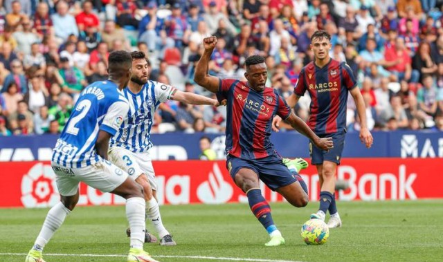 西甲保级生死劫！莱万特主场战毕尔巴鄂，谁能抢下救命分？