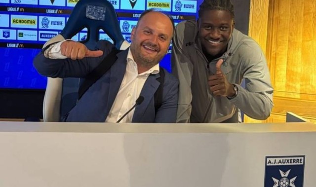 罗马诺：奥斯曼刚刚签署转会合同，正式从布莱顿租借加盟欧塞尔